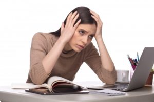 このカードは後から分割できない!?発行会社別一覧